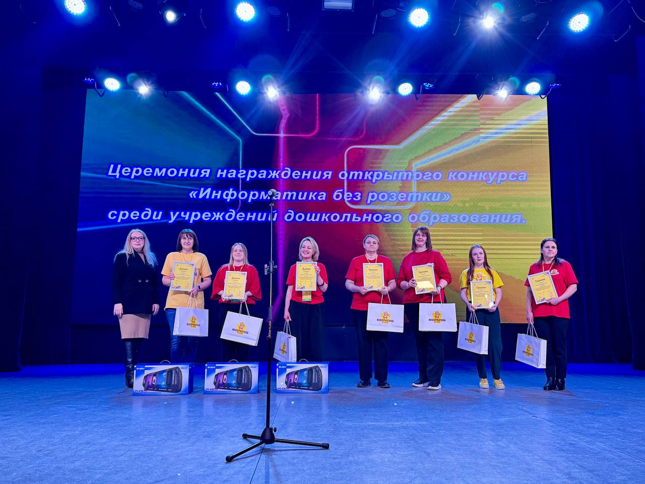 photo_5265245054811444365_y (1).jpg