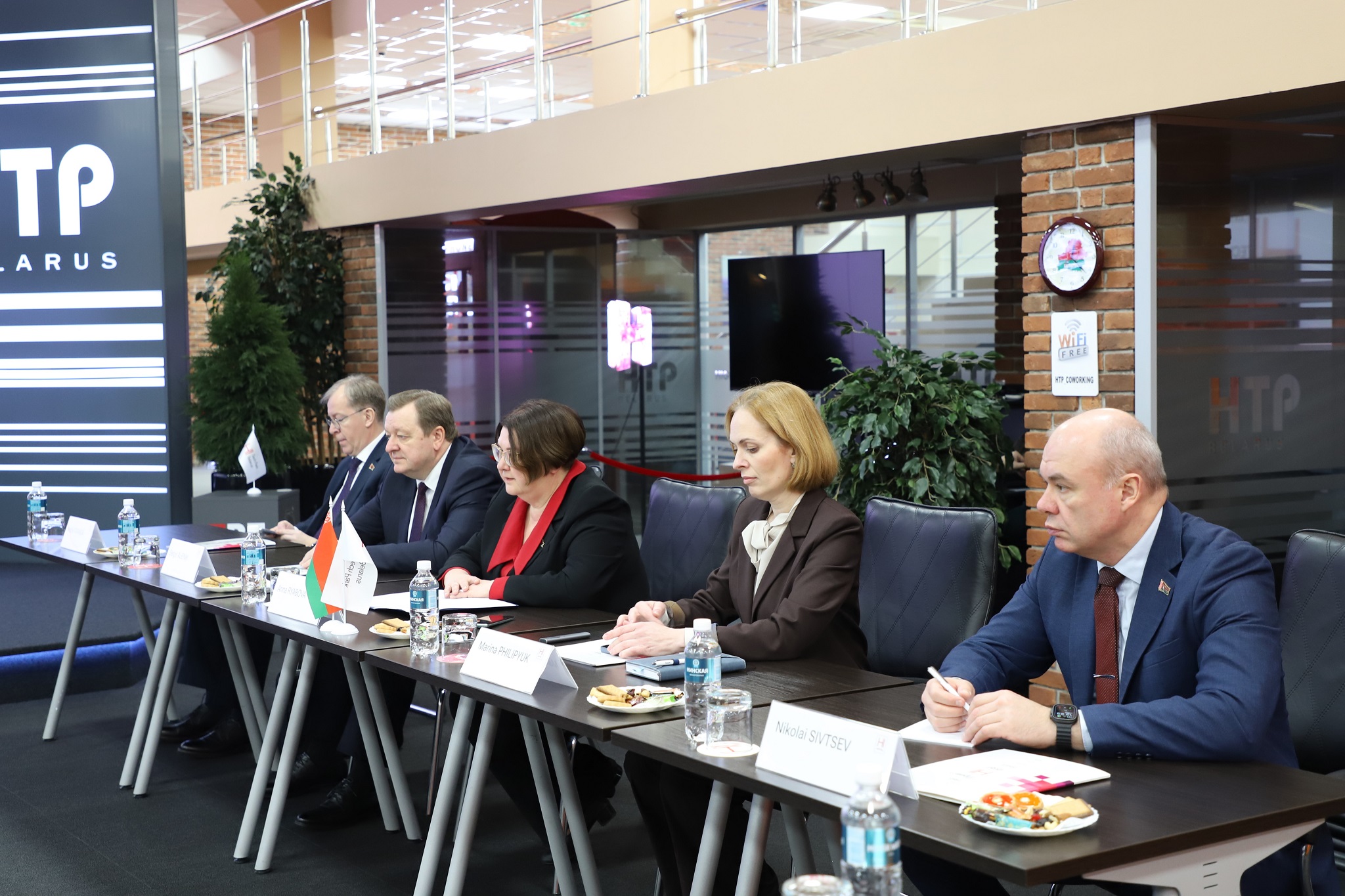 Кения делегация 2 .JPG