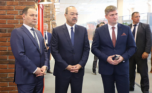 Главы Правительств Беларуси и Узбекистана ознакомились с передовыми разработками резидентов ПВТ
